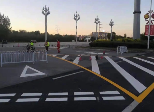 馬路劃線漆是什么油漆，有哪些種類以及使用注意事項(xiàng)